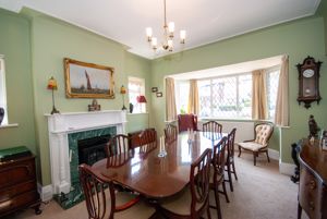 Dining Room- click for photo gallery